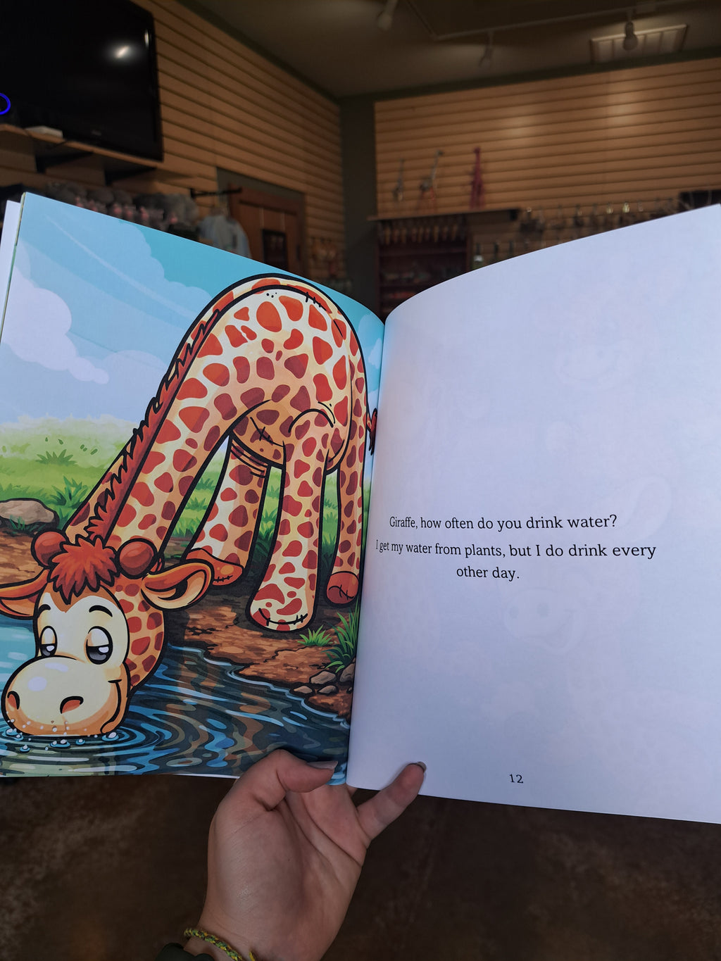 Hey, Giraffe- Short Story Book